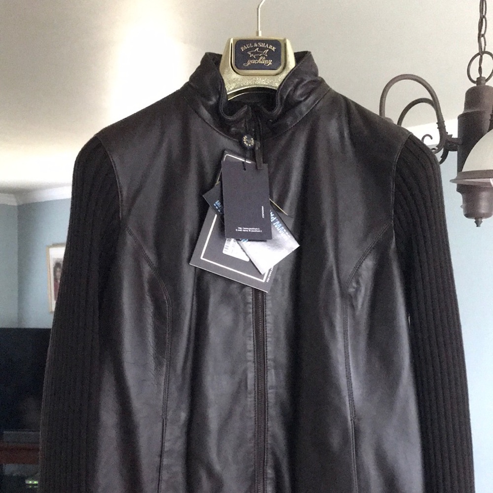 Leather jacket - Picture 2 of 3